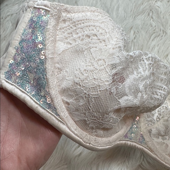 Victorias Secret • Dream Angels Lace Iridescent Sequin Pushup Without Padding - Picture 10 of 10